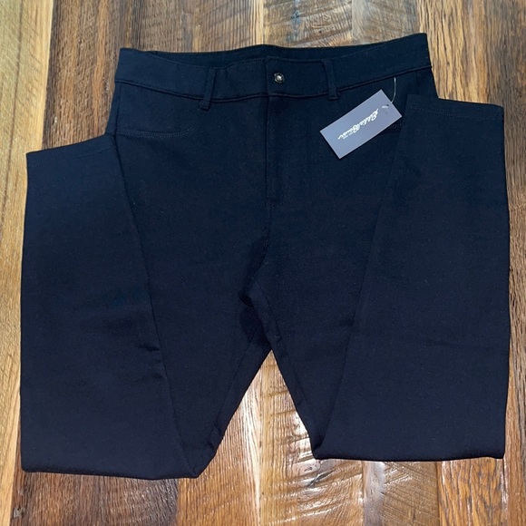 NEW black Eddie Bauer leggings - Picture 1 of 5